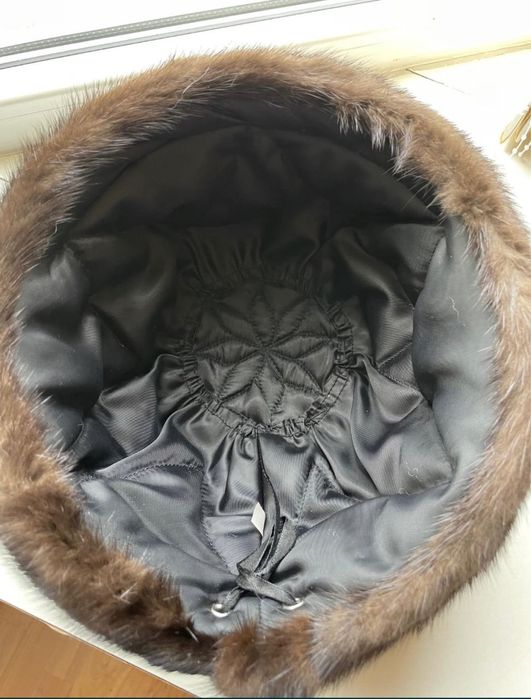 Женская норковая шапка