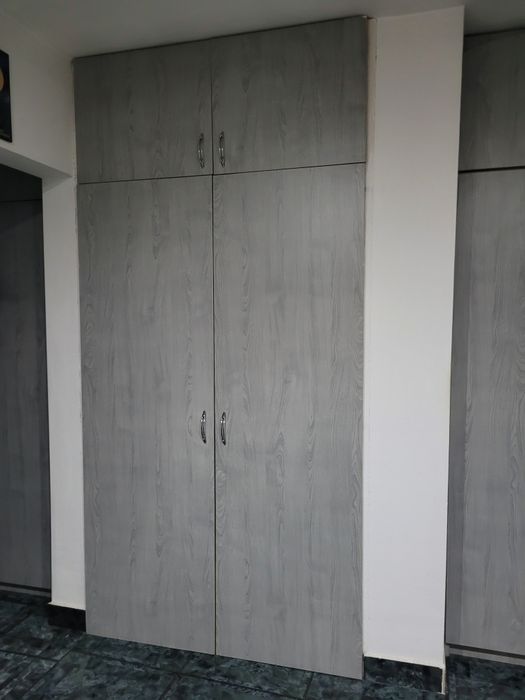 Mobila și dressing de vanzare