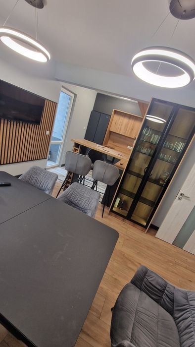 Продава се Тристаен апартамент в Варна, Колхозен пазар - 76 кв.м за 1879 €/кв.м - Снимка #1