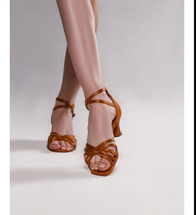 Туфли для бальников