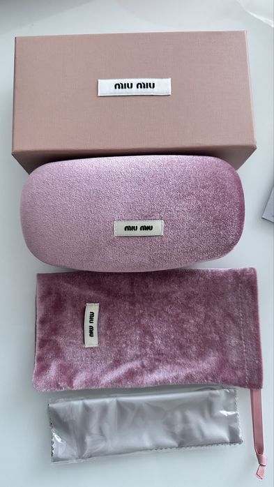 Очки солнцезащитные