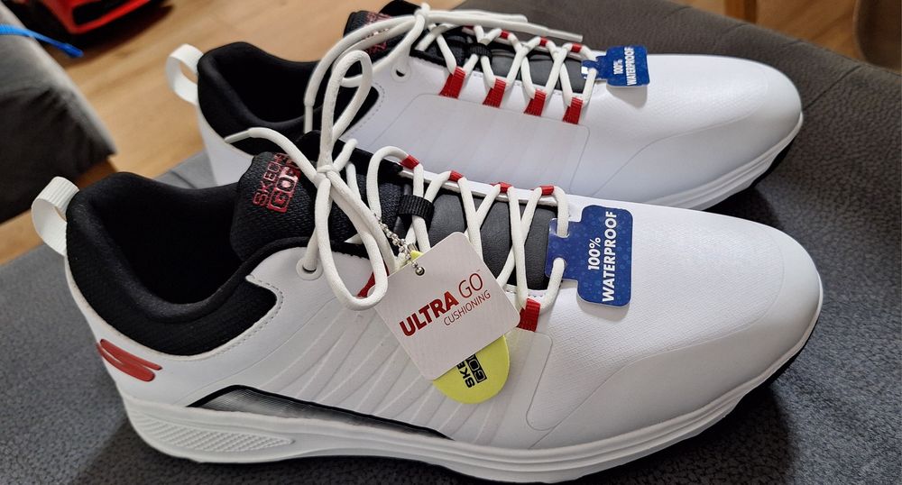 Маратонки Skechers waterproof