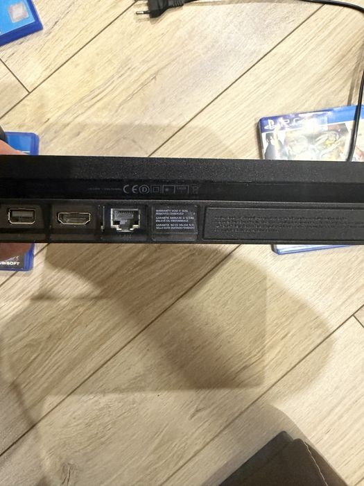 PlayStation 4 slim