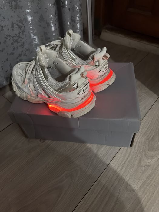 Balenciaga track led 42 41