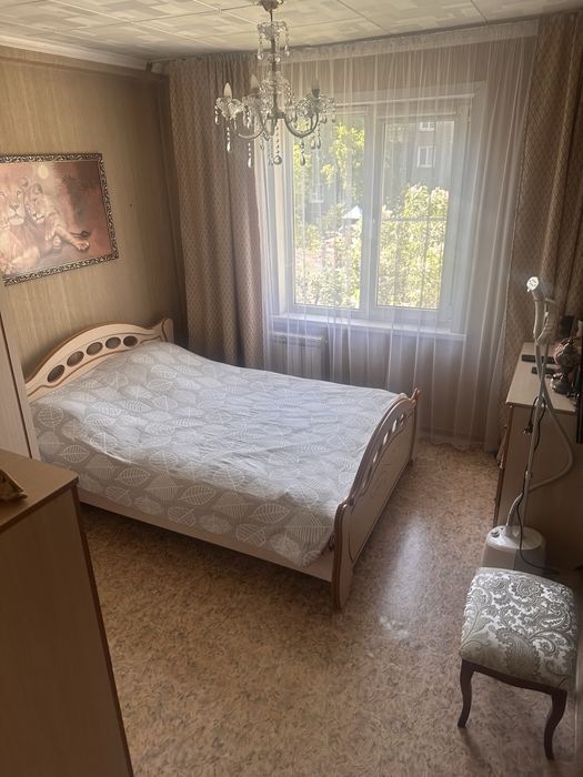 Продам 2 х комнатную квартиру в район Пристани !