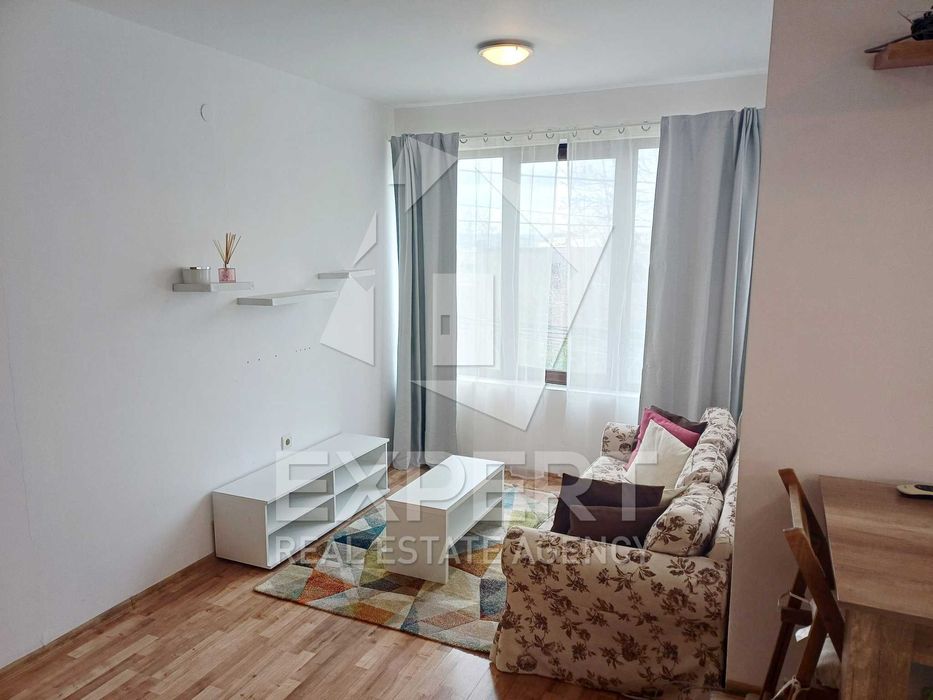 Дава се под наем Двустаен апартамент в Варна, Морска градина - 75 кв.м за 306 € - Снимка #2