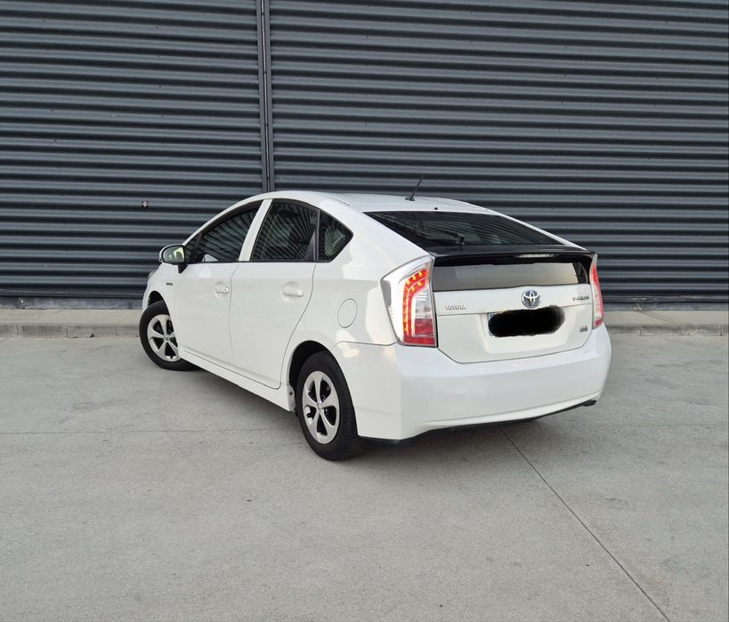 Toyota prius 2013
