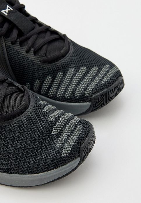 Продам кроссовки Nike METCON 7