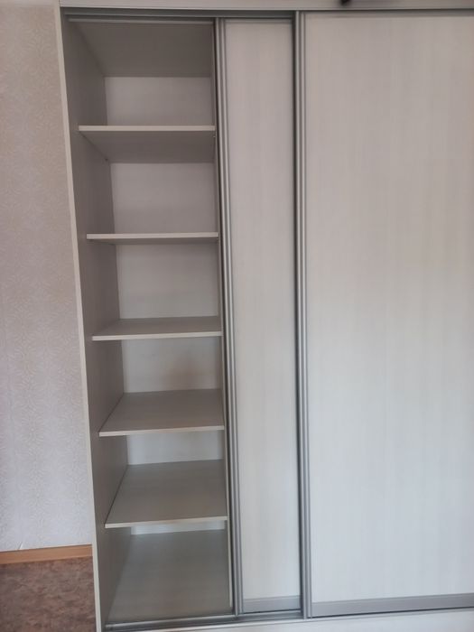 Продам шкаф купе