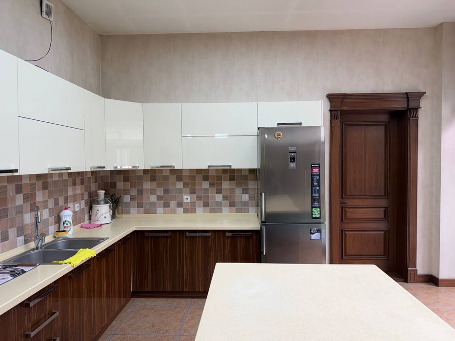 Мебель кухонная