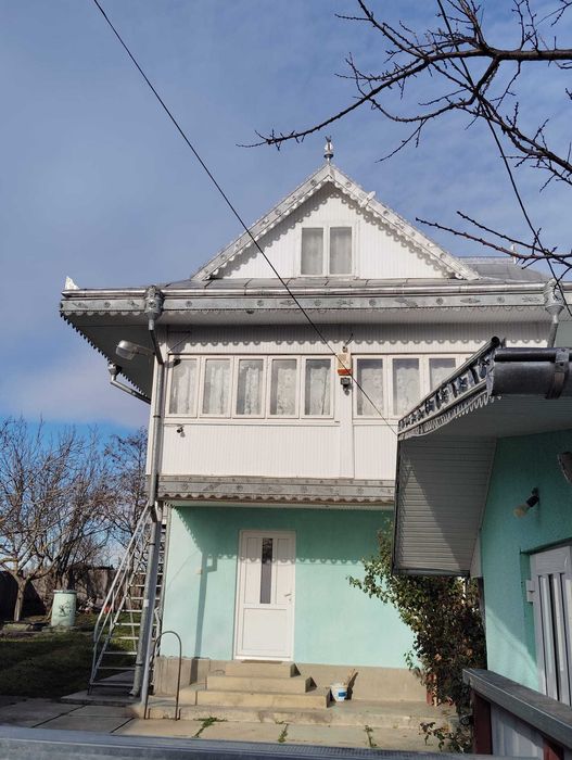 Casa de vanzare com sat Rosiesti sau schimb cu apartament