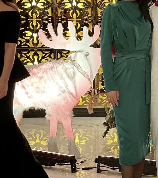 Женское платье зеленое