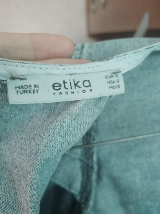 Продам джинсовый костюм