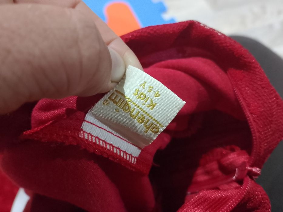 Rochița superbă și pantofi