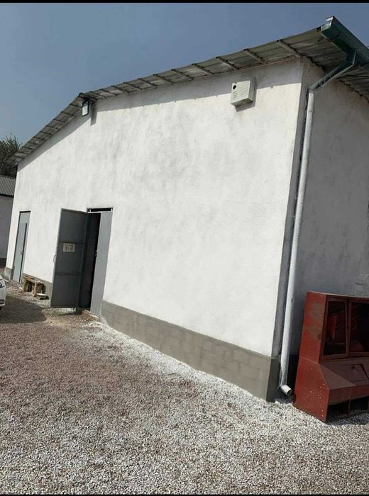 Продаётся 5 000 м² производственный цех.