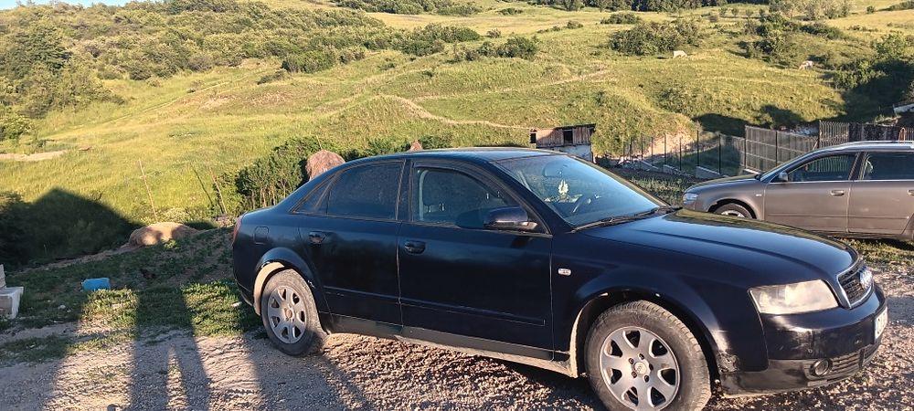 Audi a 4 b6 16 benzină