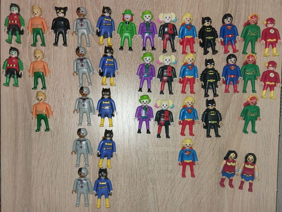 Киндер DC фигурки Б/У