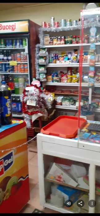Înciriez spatiu comervisl