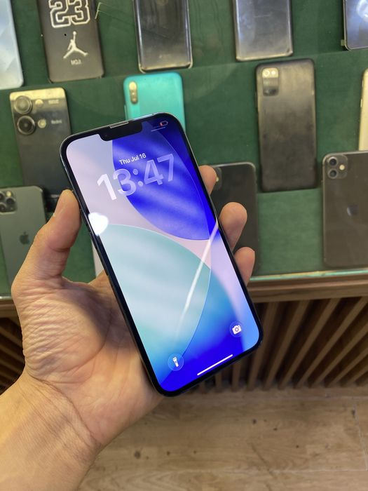 Iphone 13 pro max  batare 84%