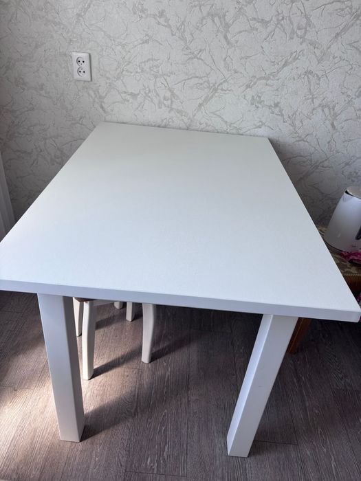 Продам кухонный стол