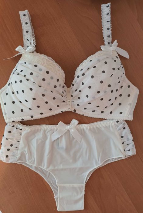 Set ( 75 lei per set)