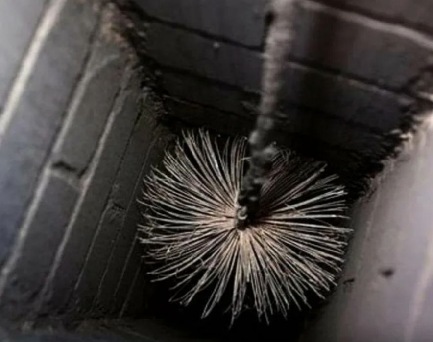 Чистка дымохода и печи