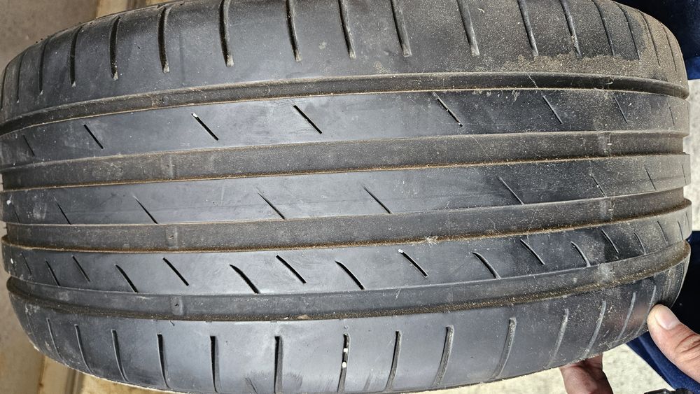 2бр гуми 225 40 18 кумхо