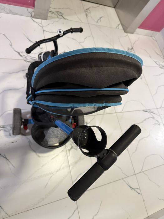 Трехколесный велосипед