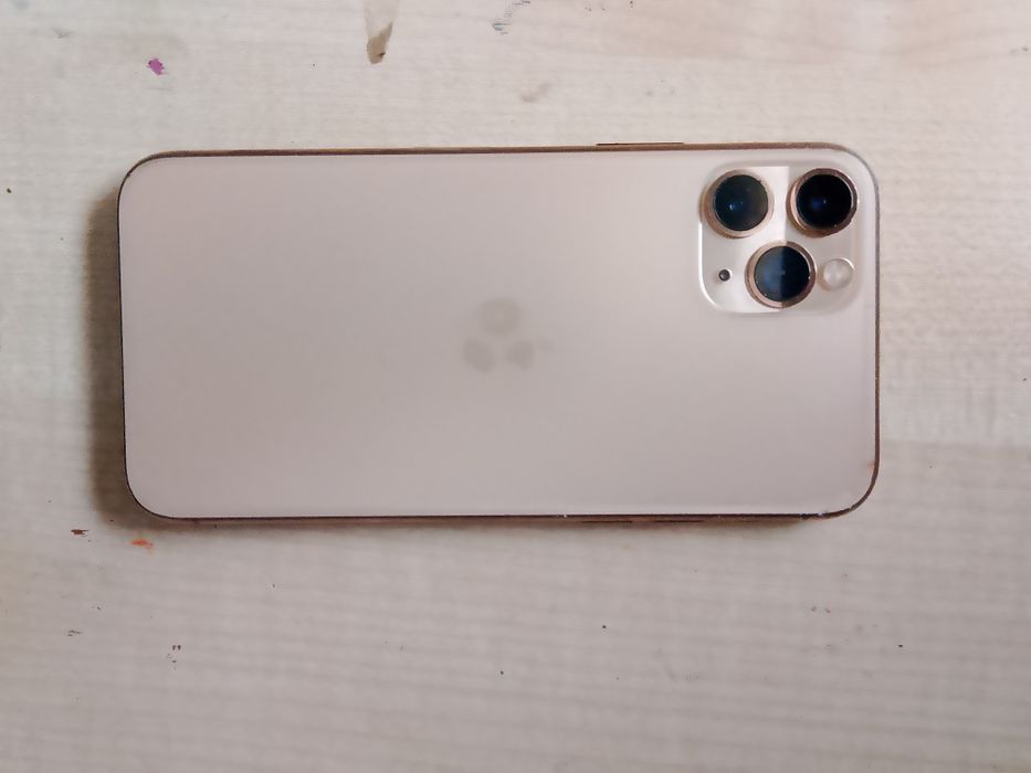 Айфон 11 про обмен желательно на мото