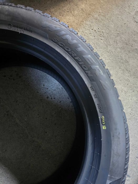 235 55 19 Pirelli Scorpion 2 Winter 255 50 19 set Iarna