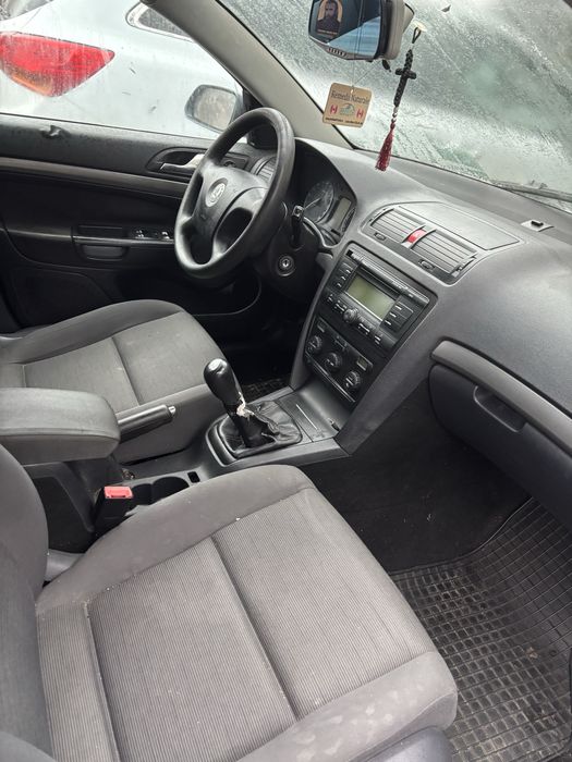 Skoda octavia 2 /2006/ inmatriculata pret bun