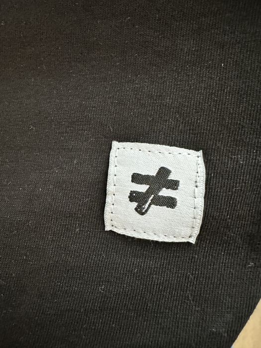 Tricou Different Cut