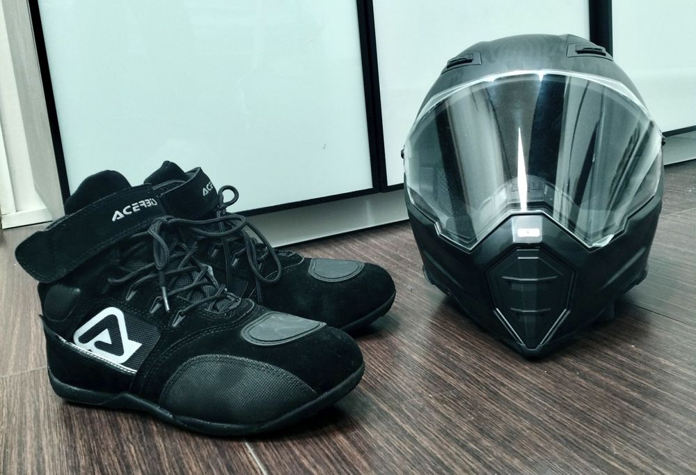 Echipament moto -gata de drum