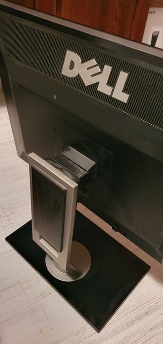 Монитор DELL U2410 култов модел