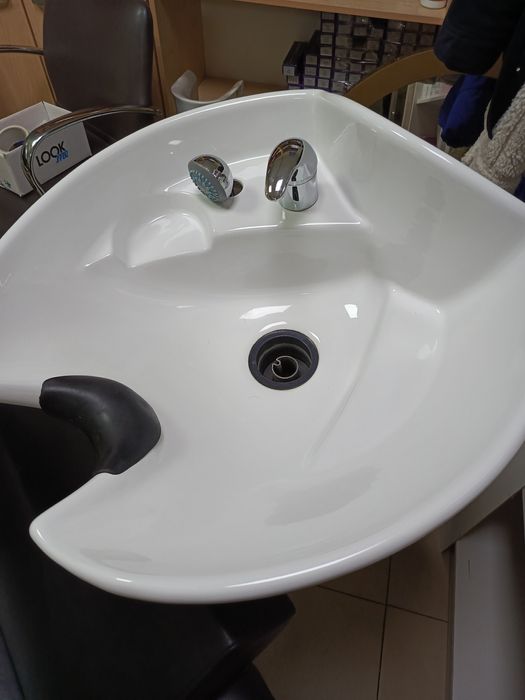 Парикмахерская Мойка для головы