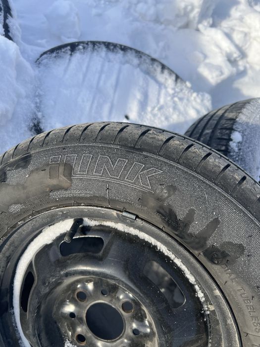 Продам комплект резины в сборе