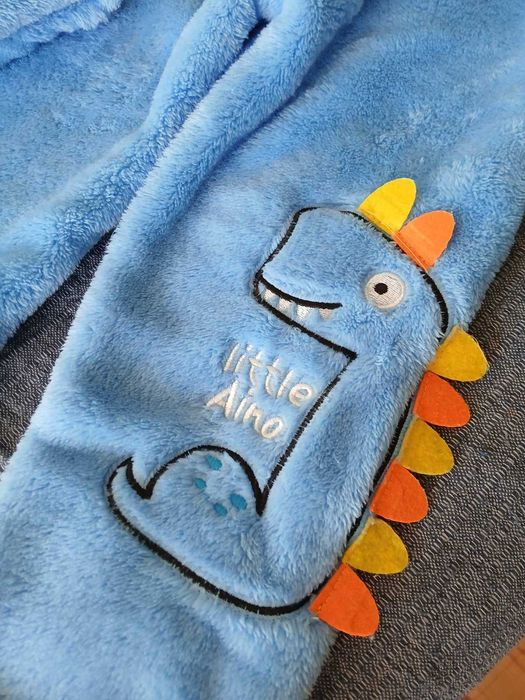 Зимна пижама 110см / 5 години - НОВА