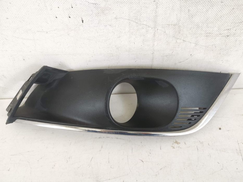 Решетка Фар Дясна Рено Меган 4 / Renault Megane 4 Оригинална В Добро С