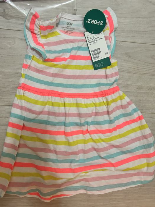 Lot de vara pentru fetite de 9-12 luni - rochita, iegari, costum baie