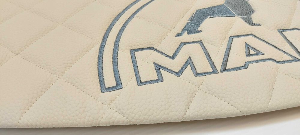 Кожени кори за врати MAN TGX/TGS 2010-2019 година бежови