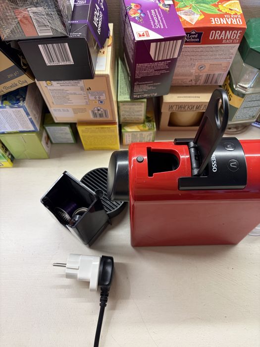 Nespresso кафе машина