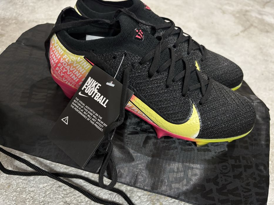 Ghete fotbal nike mercurial