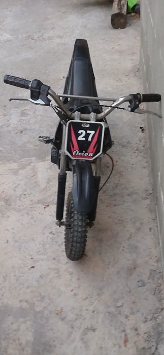 Vând motocros foarte bun