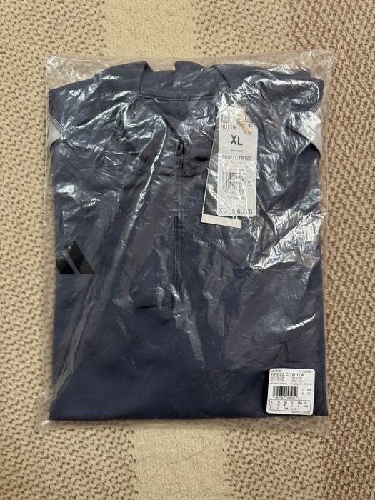 Спортивная одежда Адидас