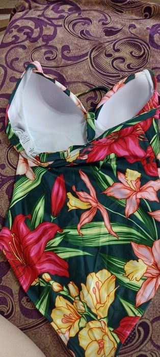 Продам купальник