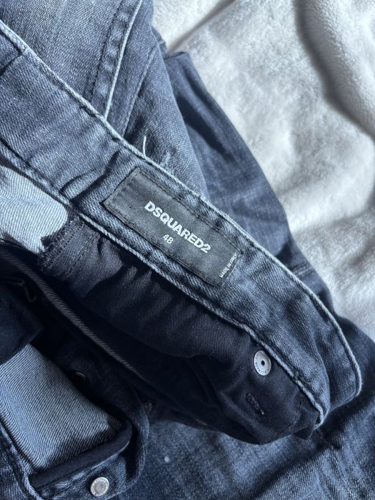 Продавам оригинални дънки на Dsquared2