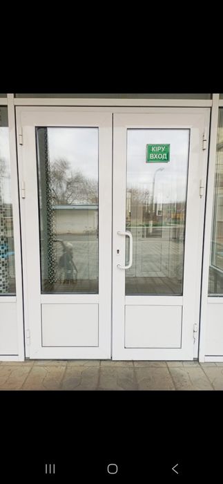 Продам входную дверь и внутреннюю дверь