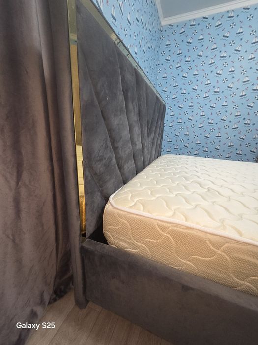 Продам 2 спальную кровать