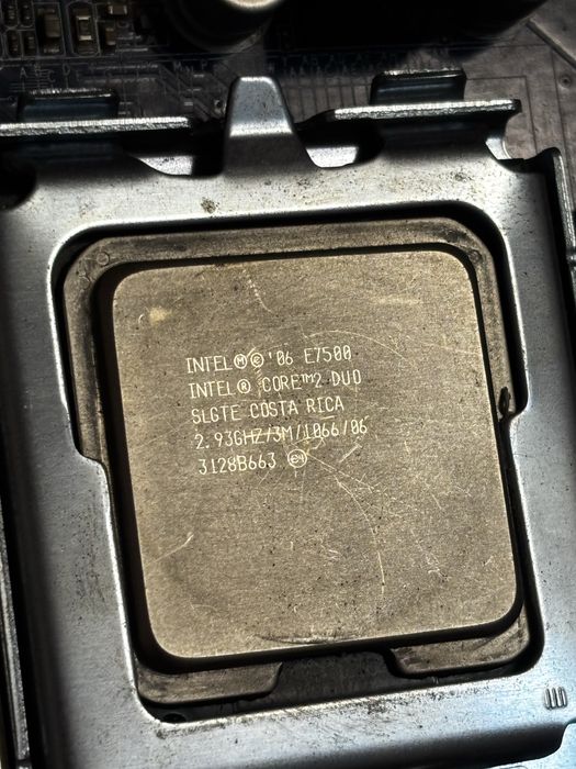 Материнская плата