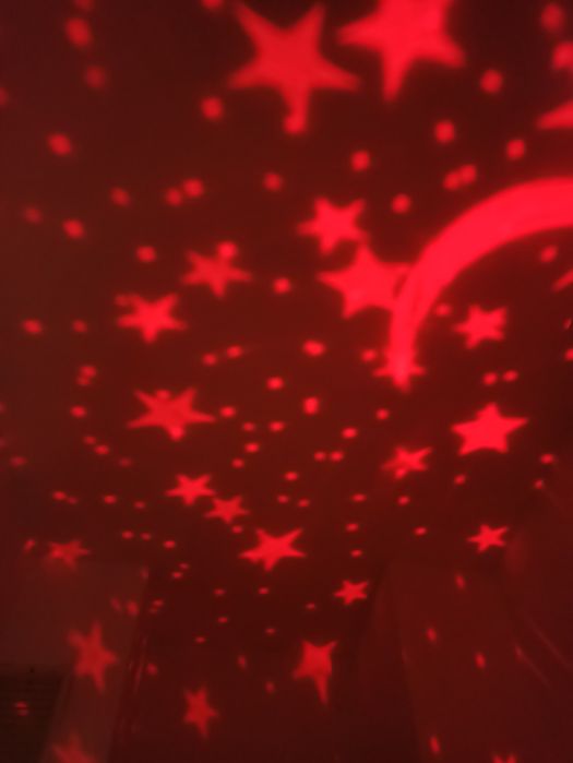Proiector cu luminite si stelute